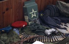 Фото 3: У Центрі Довженка відкрилась виставка розмальованих військових артефактів: відбудеться аукціон