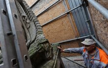 Фото 4: Що з Нептуном? У Львові перевіряють скульптури, які на початку повномасштабної війни захистили від вибухів (відео)