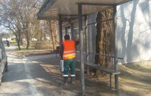 Фото 69: Комунальні служби дезінфікують місто: миють вулиці, тротуари, зупинки транспорту, сходові клітки будинків