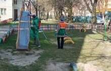 Фото 65: Комунальні служби дезінфікують місто: миють вулиці, тротуари, зупинки транспорту, сходові клітки будинків