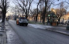 Фото 11: Комунальні служби Львова проводять миття вулиць