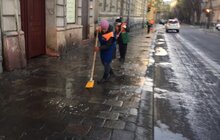 Фото 18: Комунальні служби Львова продовжують дезінфекцію міста