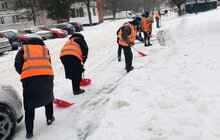 Фото 7: Працівники Львівської мерії долучились до прибирання міста від снігу