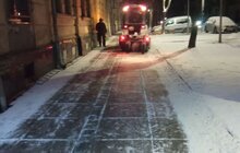 Фото 85: Для посипання доріг від ожеледиці минулої доби використано 513 м3 піскосуміші та 212 м3 солі