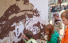 Фото 8: У Львові обрали найкращу кав’ярню року та створили кавове панно
