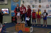 Фото 9: На Чемпіонаті світу з важкої атлетики серед ветеранів вручили перші нагороди 