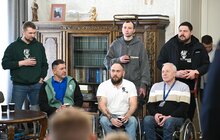 Фото 12: До мерії Львова завітали фіналісти Всеукраїнського турніру з баскетболу на кріслах колісних «Кубок Титанів — 2026»