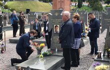 Фото 8: У Львові вшанували Героїв України