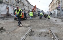 Фото 1: Ремонтні роботи на перехресті вулиць Бандери – Городоцька проводитимуть цілодобово: мешканцям прилеглих будинків компенсуватимуть незручності