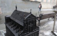 Фото 12: Для незрячих людей стала доступною ще одна пам’ятка: тепер побачити на дотик можна Гарнізонний храм св.апп. Петра й Павла