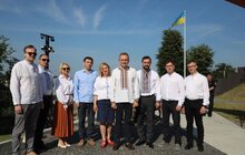 Фото 12: У Львові підняли Державний прапор над Меморіалом пам’яті Героїв Небесної Сотні