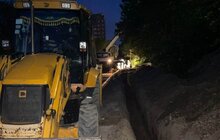 Фото 3: Аварійна бригада працювала всю ніч: до вечора відновити водопостачання планують до усіх помешкань