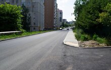 Фото 1: У мікрорайоні Під Голоском ремонтують дороги