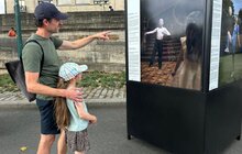 Фото 2: Незламні у Парижі: у столиці Франції триває виставка про українців, які отримали важкі травми внаслідок війни