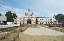 Фото 9: Ремонт пл. Двірцевої: заміну водогонів завершили, розпочали укладати плити під трамвайну колію