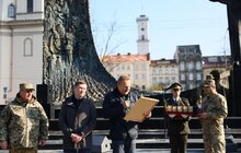 Фото 7: У день захисників та захисниць України мерія Львова відзначила військових та волонтерів