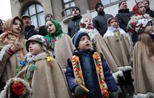 Фото 22: У Львові встановили чотирьохметрового різдвяного дідуха