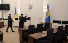 Фото 23: У Львові на площі Ринок освятили воду: упродовж дня охочі можуть прийти і набрати її з резервуара