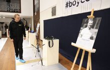 Фото 11: В річницю великої війни у Львові провели перформанс «Вбивцям не місце на Олімпійських іграх» (відео)