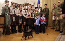 Фото 16: Львівські пластуни передали місту Вифлеємський вогонь миру