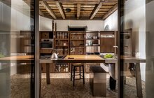 Фото 32: Львівська квартира опинилась у світовому виданні про архітектуру ArchDaily