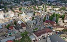 Фото 1: Ремонт вул. Б. Хмельницького: на ділянці від вул. Липинського до вул. Кукурудзяної вже нанесено два шари асфальту