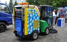 Фото 5: «Небагато є країн в світі, які здатні випускати такі трамваї», - А. Садовий