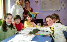 Фото 4: Для вивчення англійської, діткам подарували підручники