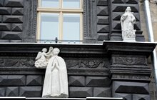 Фото 3: «Чорну кам’яницю» Львова відреставровано: мерія відзначила меценатів