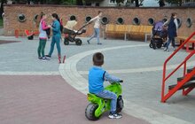 Фото 10: У Франківському районі завершують роботи з облаштування громадського простору на вул. Кульпарківській, 141 — 143