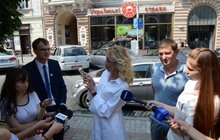 Фото 2: ЛКП «Львівавтодор» спільно з ПриватБанком запровадили у Львові новий сервіс безконтактної оплати паркування авто через смартфон