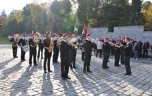 Фото 1: «Ми сьогодні вшановуємо не тільки ветеранів УПА, а й усіх Героїв нашої країни, які своїми тілами закрили нас і захистили», - А. Садовий