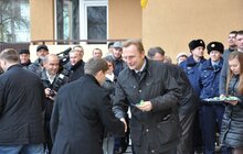 Фото 4: «Дай Боже, щоб кожного року до Дня залізничника не один, а по два-три будинки відкривали», – А. Садовий