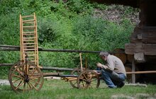 Фото 1: Музей народної архітектури і побуту реставрує 8 експонатів