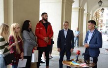 Фото 5: До Львова завітав Ніко Амірґулашвілі, котрий пішки йде з Вільнюса до Тбілісі