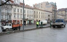 Фото 6: На площі перед Оперним театром висадили 8 платанів