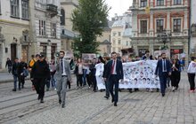 Фото 23: Сьогодні у Львові студенти різних вишів взяли участь в масштабній акції солідарності із бранцями Кремля «Хода солідарності. Волю заручникам Кремля!»