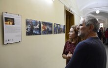 Фото 1: У Ратуші відкрили фотовиставку «Майдан 2014. Люди та події». Львів’ян та гостей міста запрошують згадати події Революції Гідності