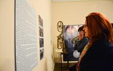 Фото 8: У Львові відкрили виставку про вимушених переселенців