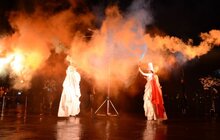 Фото 5: Відкриття Чемпіонату світу з шахів серед жінок завершила вулична вистава від театру «Воскресіння»