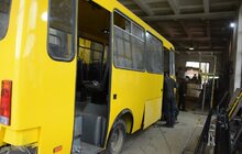 Фото 6: На маршрутах Львова приватні перевізники тестують автобус Volvo, привезений зі Скандинавії