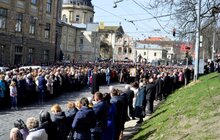 Фото 13: Вулицями Львова проходить традиційна Хресна дорога