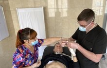 Фото 3: У Львові хірурги наново сформували палець руки з ребра