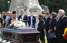 Фото 8: Львів попрощався з Василем Шпіцером