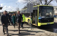 Фото 8: «Є незручності, але скоро тут буде дуже круто», — А. Садовий під час огляду ремонту пл. Двірцевої