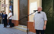 Фото 1: У Львові урочисто відкрили меморіальну таблицю Станіславу Лему