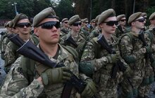 Фото 9: У Львові на найбільшому флагштоку урочисто підняли прапор України