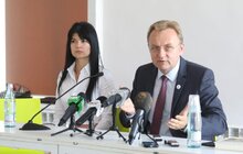 Фото 31: Львів налагоджуватиме товариську співпрацю із Чернівцями