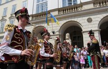Фото 1: Центром міста пройшла традиційна хода з нагоди Дня Львова