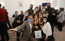 Фото 20: Львівські пластуни урочисто передали Вифлеємський вогонь миру місту